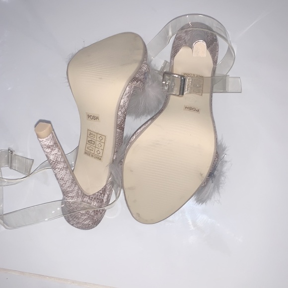 🆕Miss Lola snakeskin heels with faux fur. - Picture 4 of 4